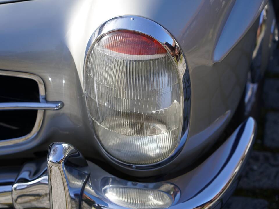 Image 8/14 of Mercedes-Benz 300 SL Roadster (1958)
