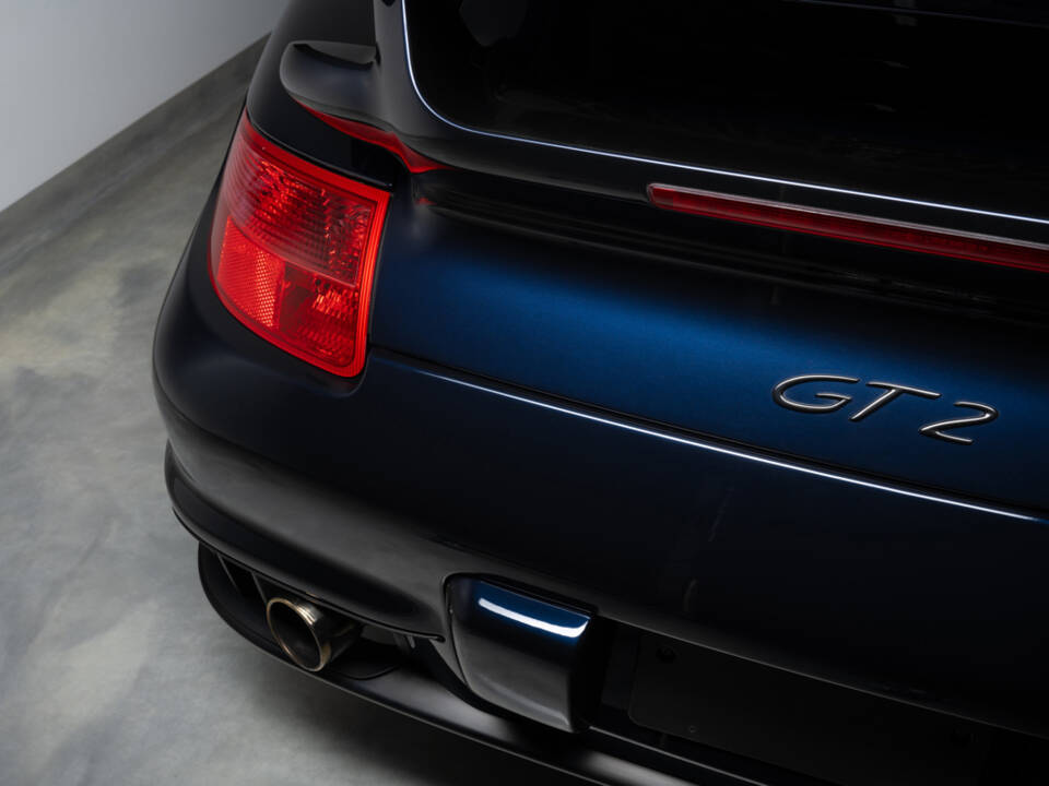 Bild 30/42 von Porsche 911 GT2 (2008)