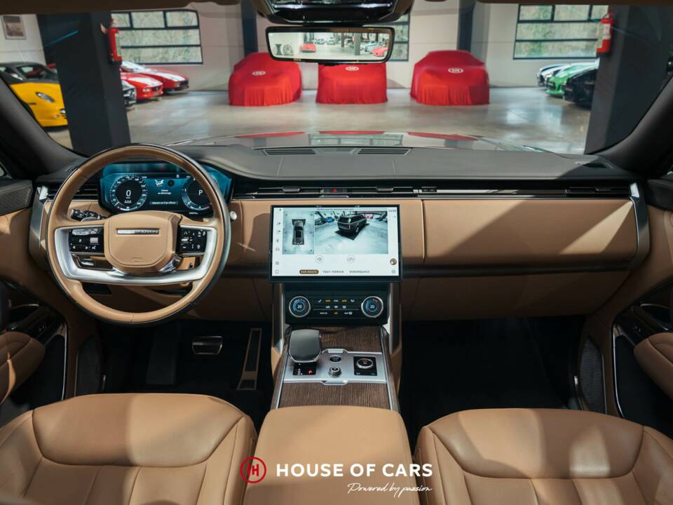 Image 15/25 of Land Rover Range Rover D350 (2022)