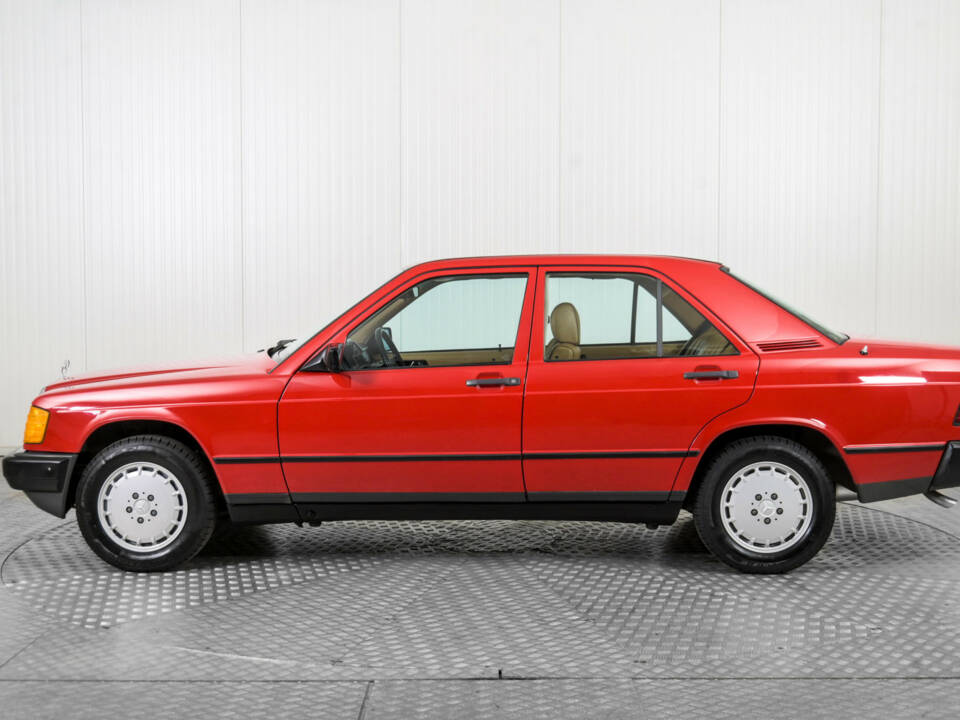 Bild 9/50 von Mercedes-Benz 190 D 2.2 (1984)