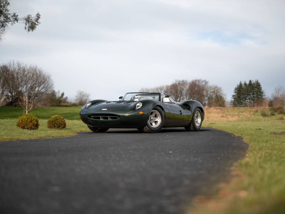 Image 2/100 of Proteus XJ13 (1967)