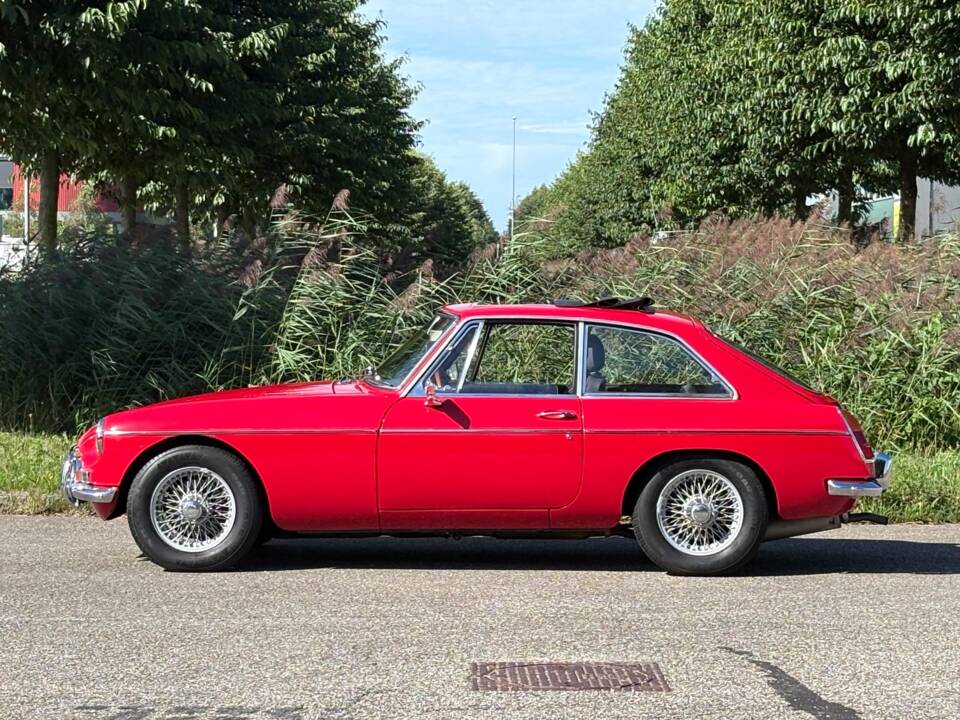 Afbeelding 18/18 van MG MGB GT (1967)