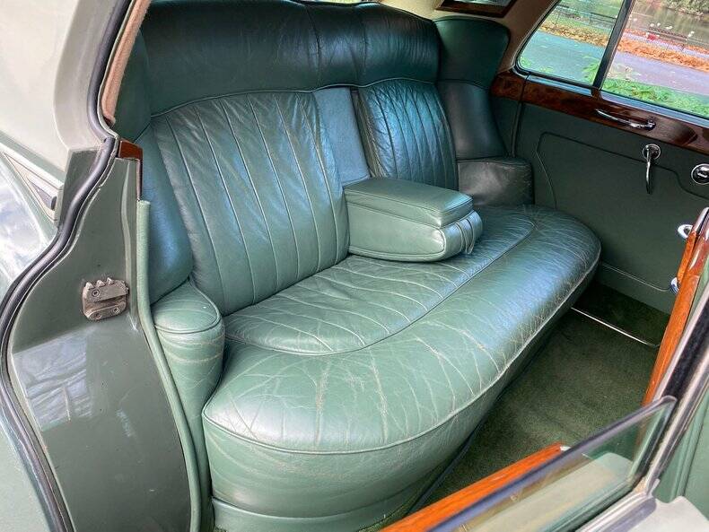 Image 29/50 of Bentley S 2 (1959)