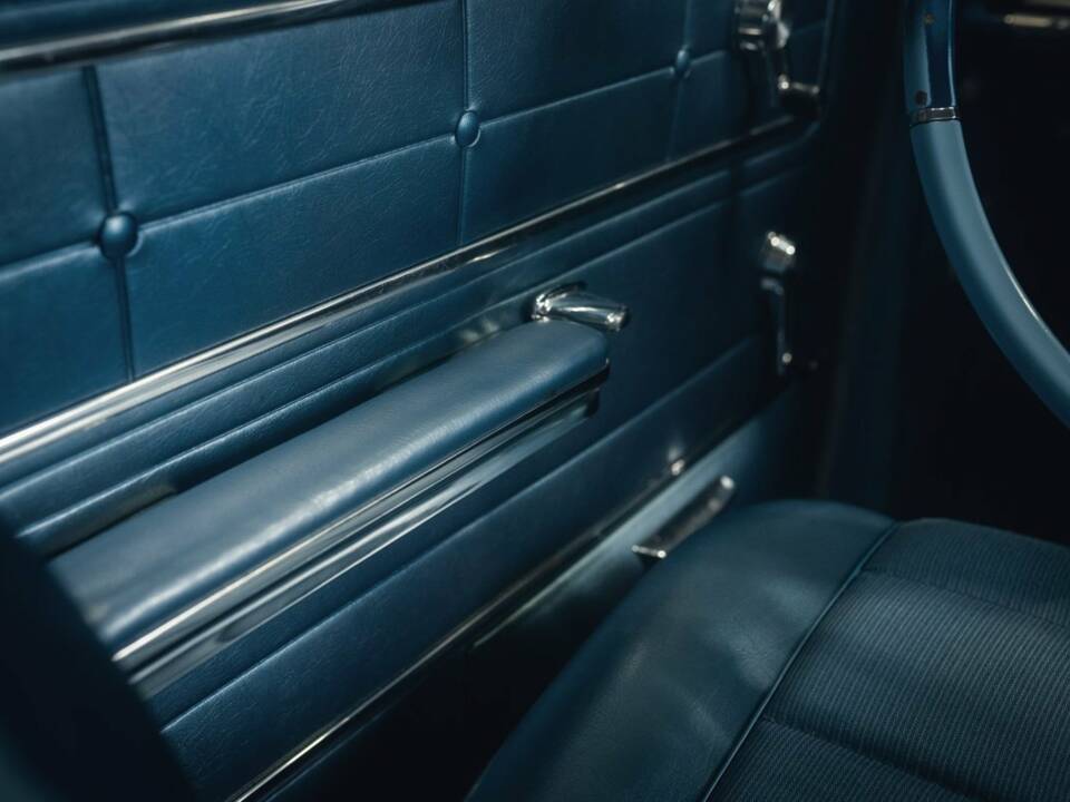 Image 13/15 of Opel Admiral  2,6 (1965)