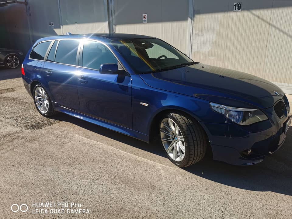 Image 2/22 of BMW 530d Touring (2005)