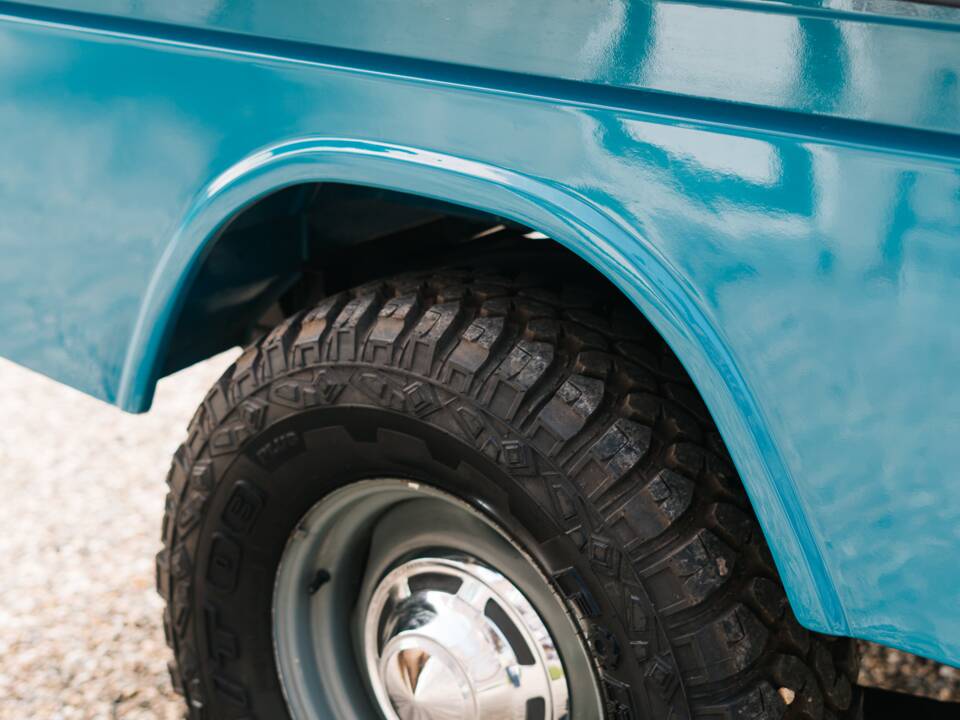 Image 16/20 of Toyota Land Cruiser FJ 45 (1976)