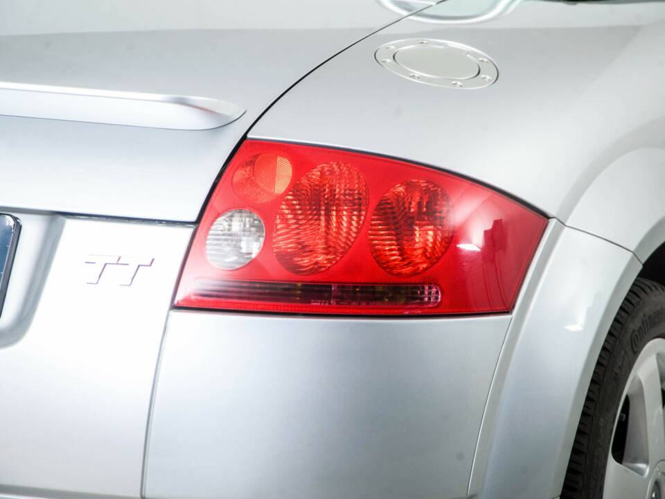 Bild 30/50 von Audi TT 1.8 T (2000)