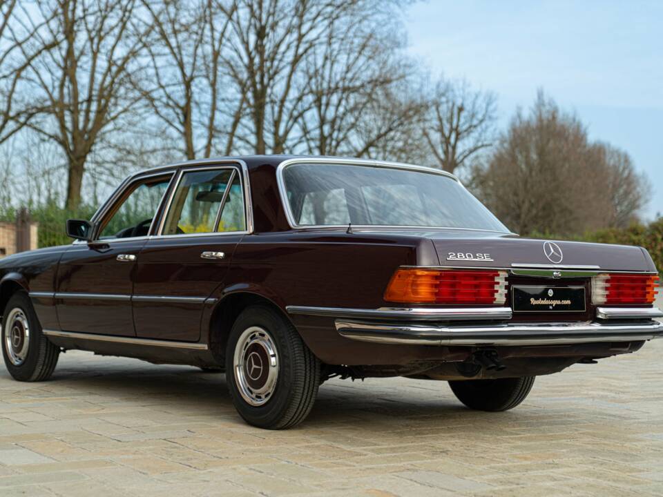 Image 7/50 of Mercedes-Benz 280 SE (1973)