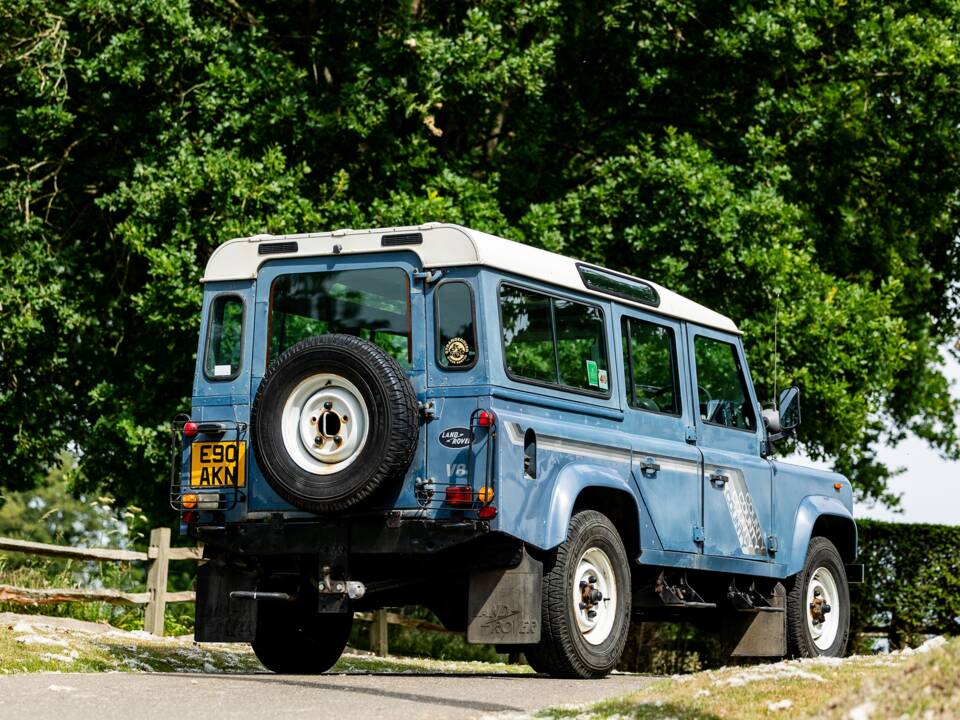 Image 9/50 of Land Rover 110 (1988)