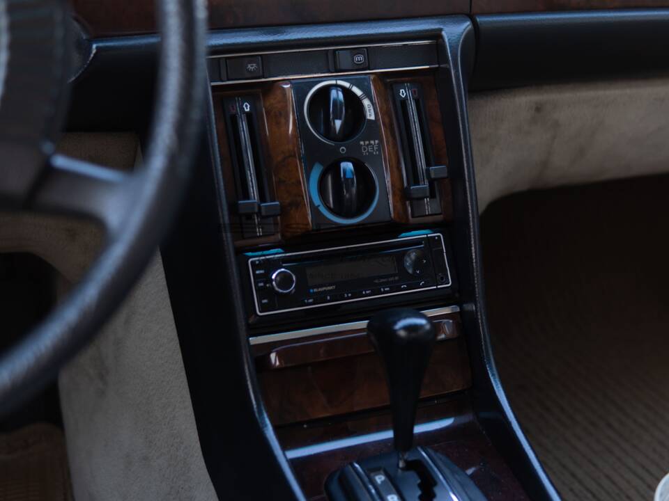 Image 5/30 of Mercedes-Benz 450 SEL 6,9 (1977)