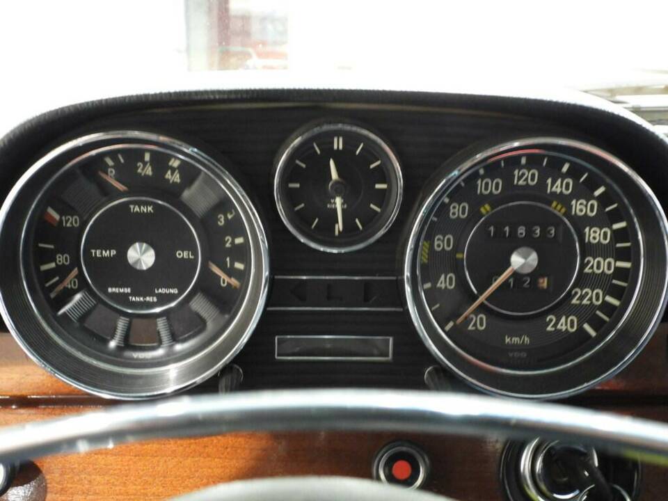 Bild 7/15 von Mercedes-Benz 280 SE 3,5 (1972)