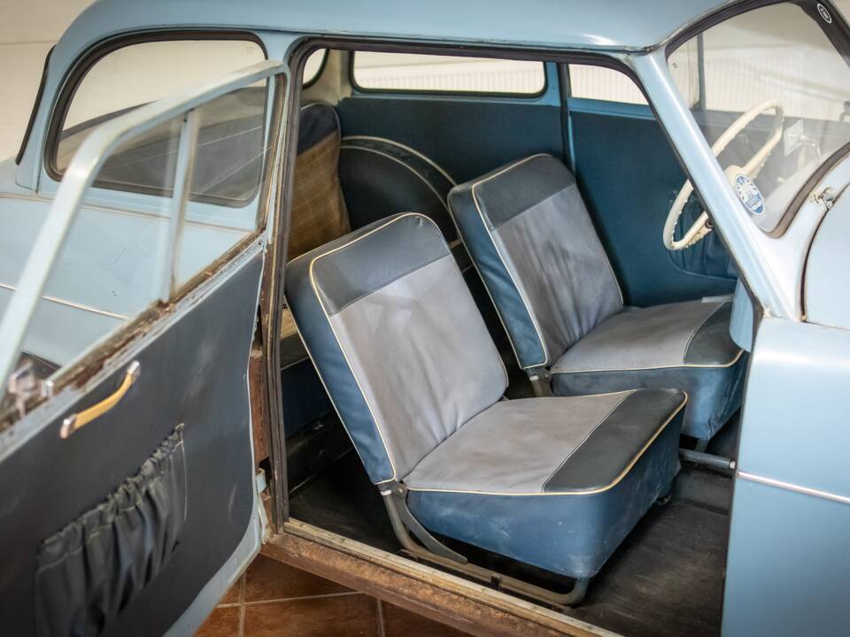 Bild 15/19 von Lloyd LP 600 (1957)