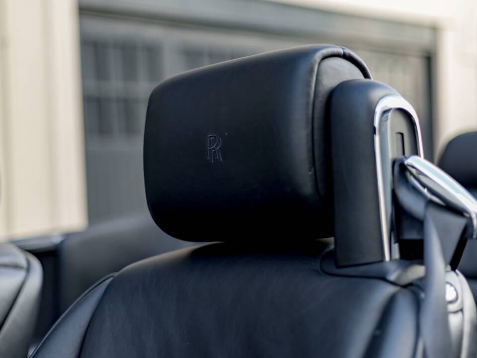 Image 33/34 of Rolls-Royce Phantom DHC (2008)