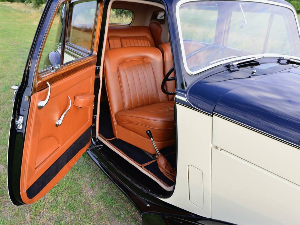 Immagine 28/50 di Bentley Mark VI (1952)