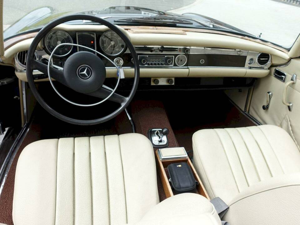 Bild 19/35 von Mercedes-Benz 280 SL (1969)