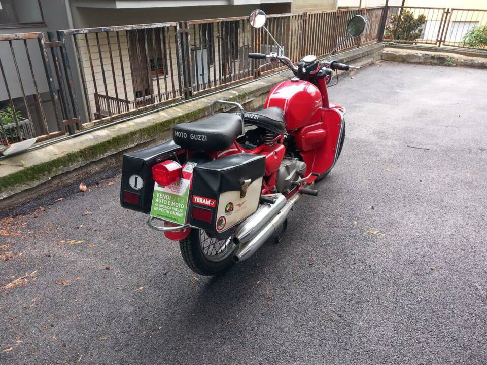 Image 3/10 of Moto Guzzi DUMMY (1971)
