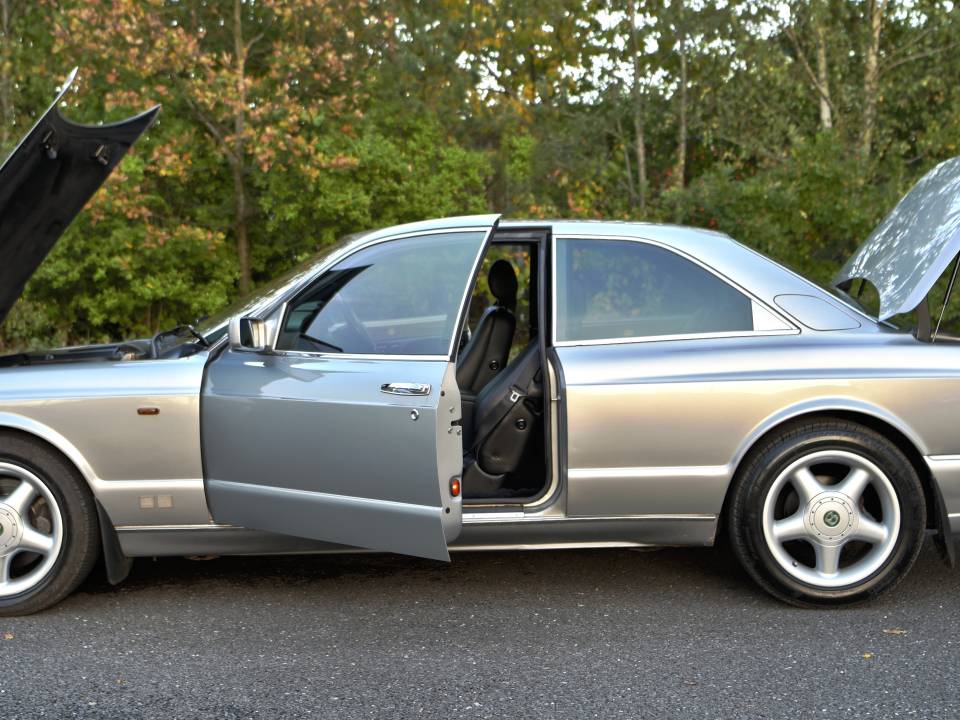 Imagen 12/39 de Bentley Continental R (1998)