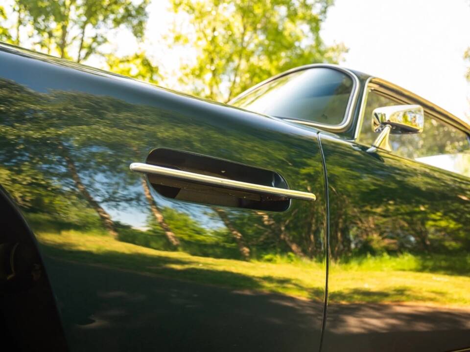 Afbeelding 13/76 van Aston Martin DB 4 (1961)