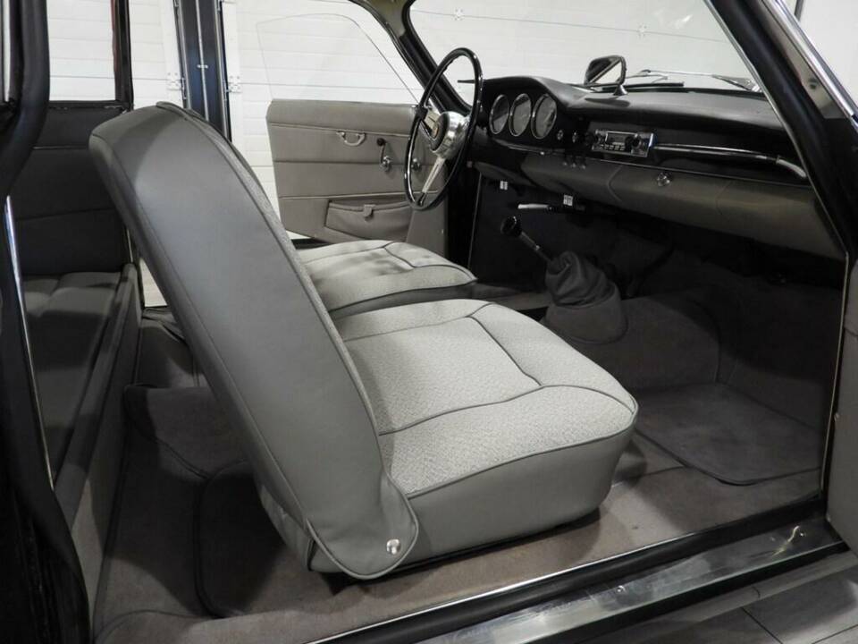 Image 9/15 of Alfa Romeo Giulia 1600 Sprint (1963)