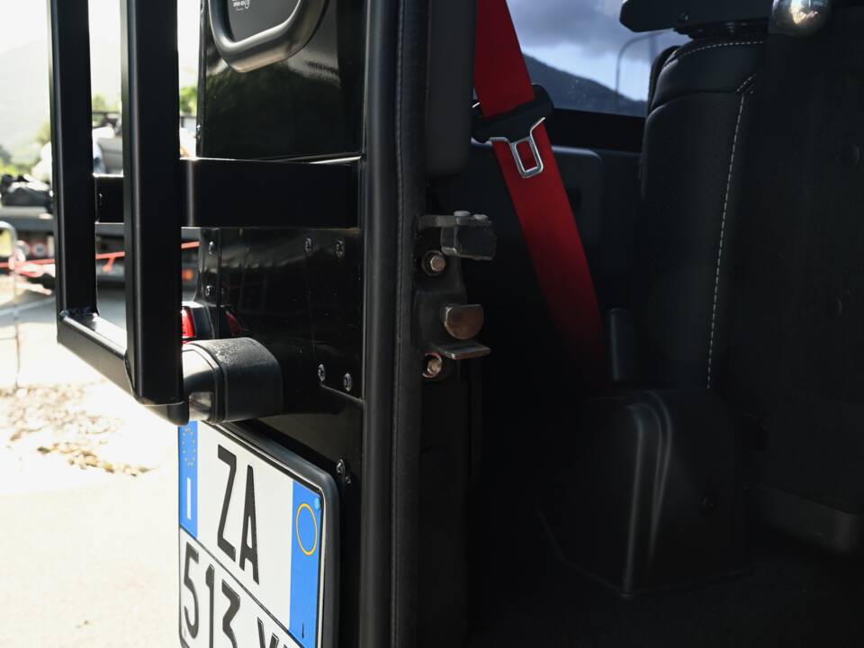 Image 68/70 of Land Rover Defender 90 TD4 (2007)
