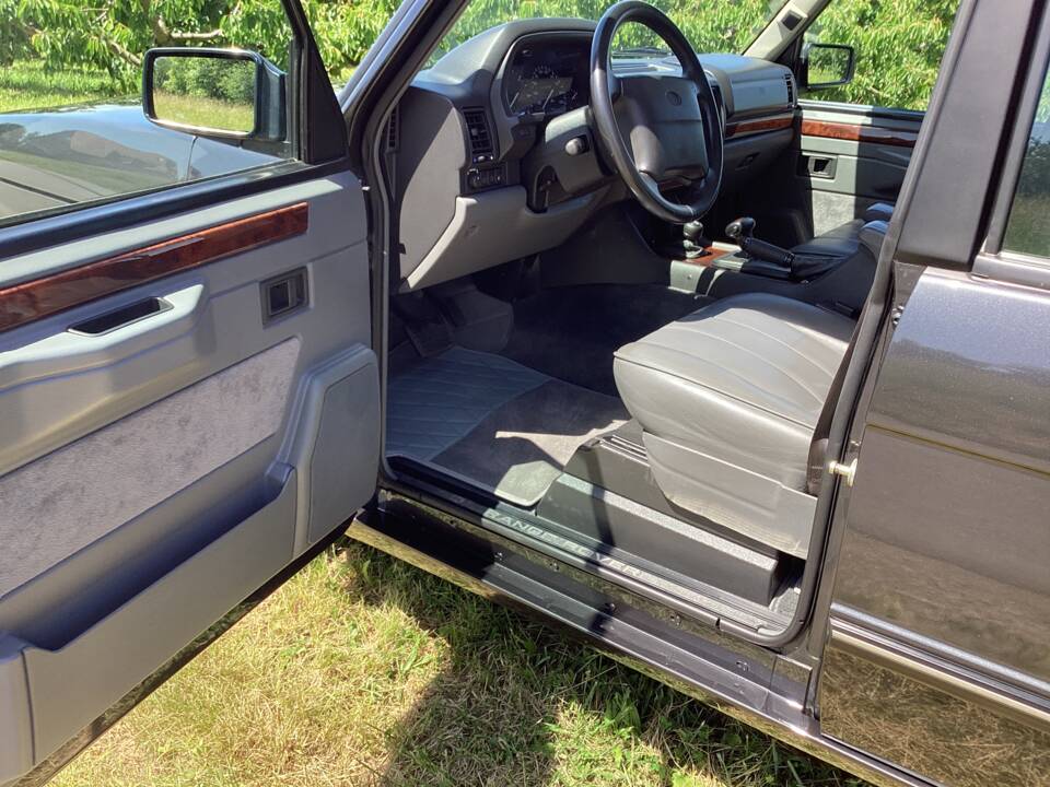 Image 35/53 of Land Rover Range Rover 4.2 LSE (1994)