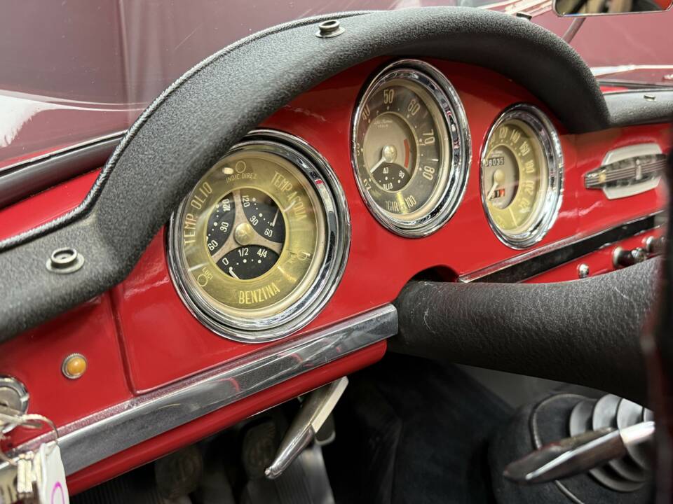 Image 37/50 of Alfa Romeo Giulietta Spider Veloce (1959)