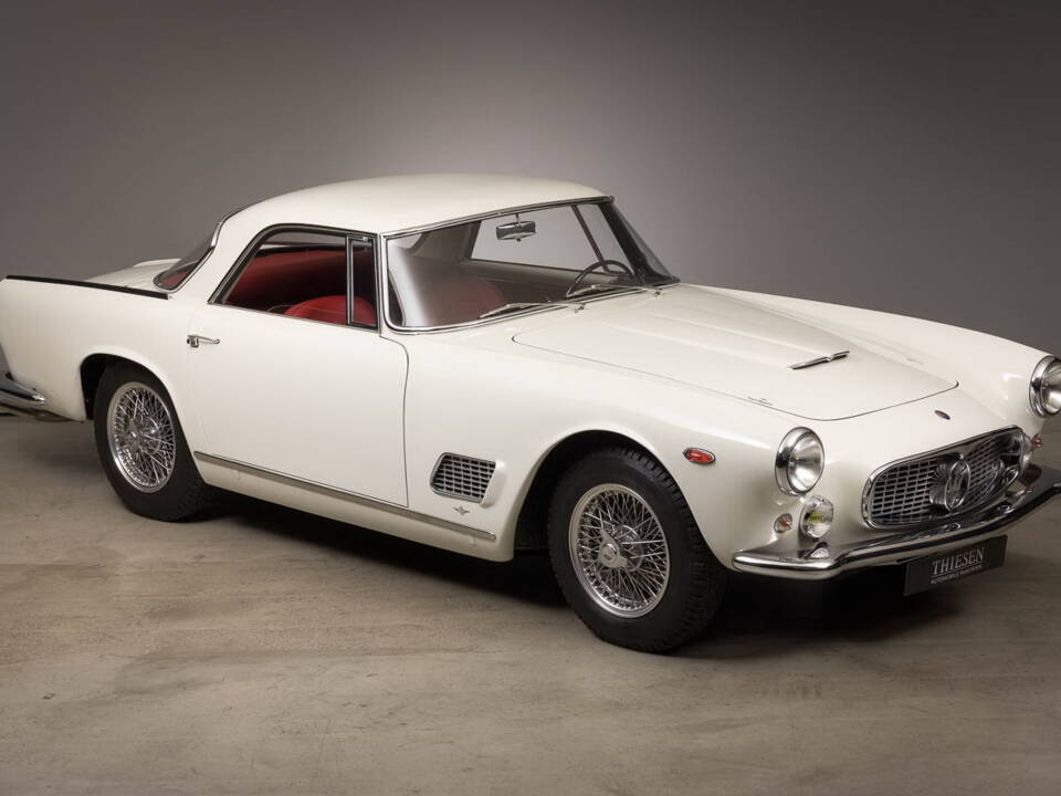 Image 3/39 of Maserati 3500 GT Touring (1961)