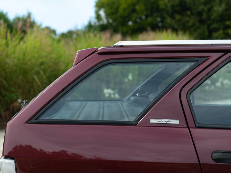 Image 15/50 of Alfa Romeo 33 - 1.3 Sportwagon 4x4 (1992)