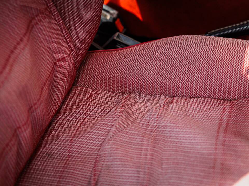 Immagine 23/50 di Volkswagen Golf I GL (1982)