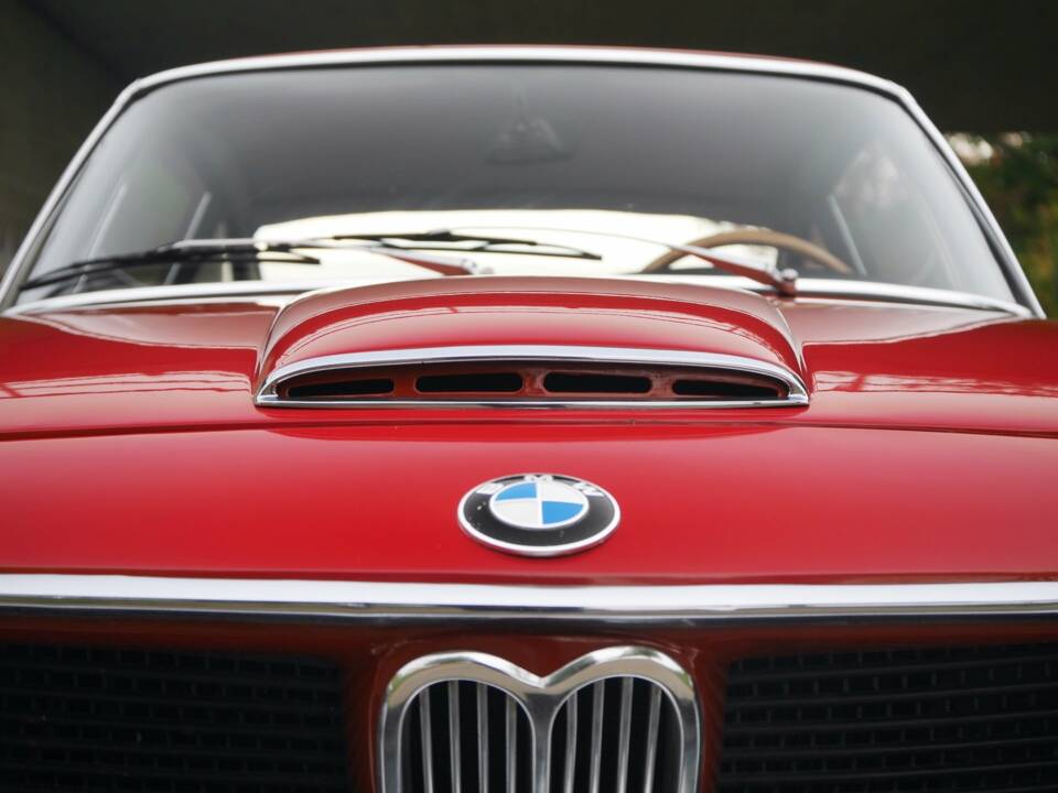 Immagine 34/38 di BMW 1600 GT (1968)