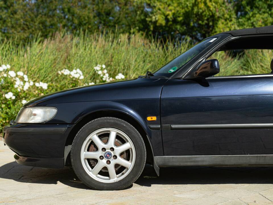 Bild 20/50 von Saab 900 2.0i (1997)