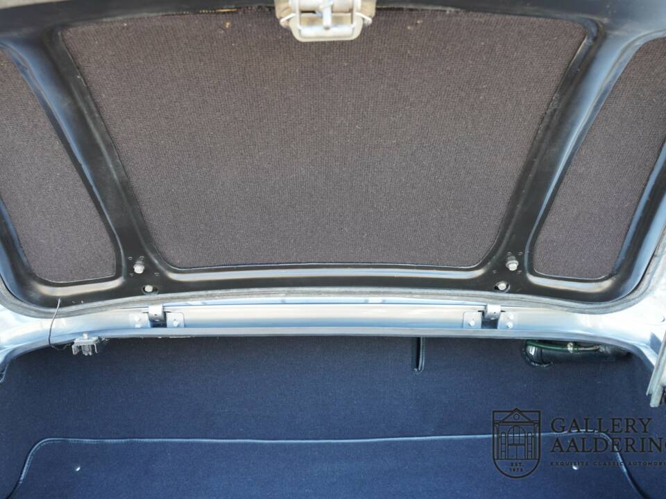 Bild 22/50 von Ferrari 330 GT 2+2 (1965)