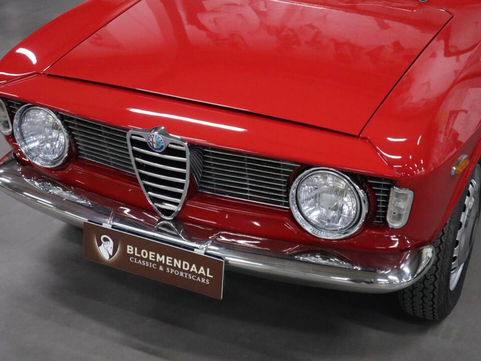 Image 6/41 of Alfa Romeo Giulia 1600 GTC (1965)