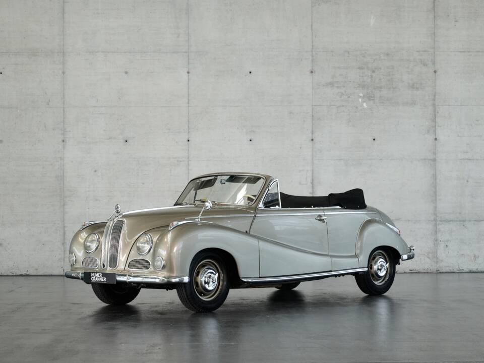 Immagine 1/50 di BMW 502 Baur (1955)