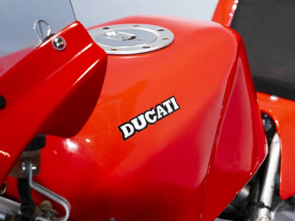 Immagine 14/50 di Ducati DUMMY (1999)