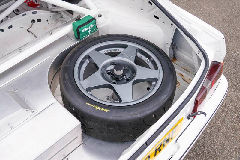 Bild 42/50 von Ford Sierra RS Cosworth (1984)