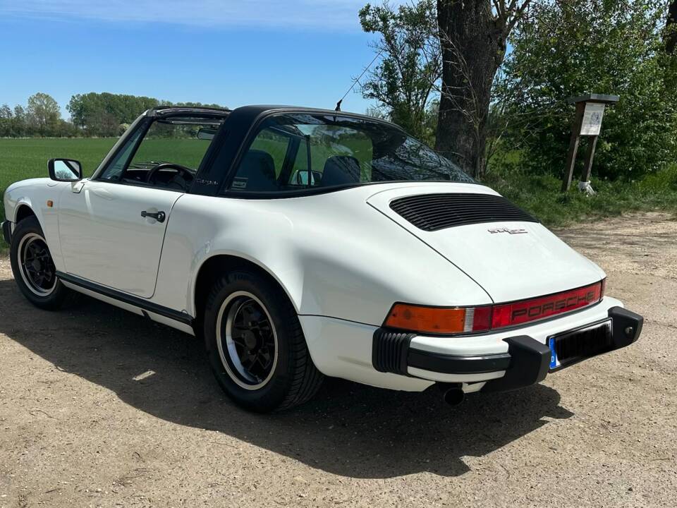Bild 3/26 von Porsche 911 SC 3.0 (1983)