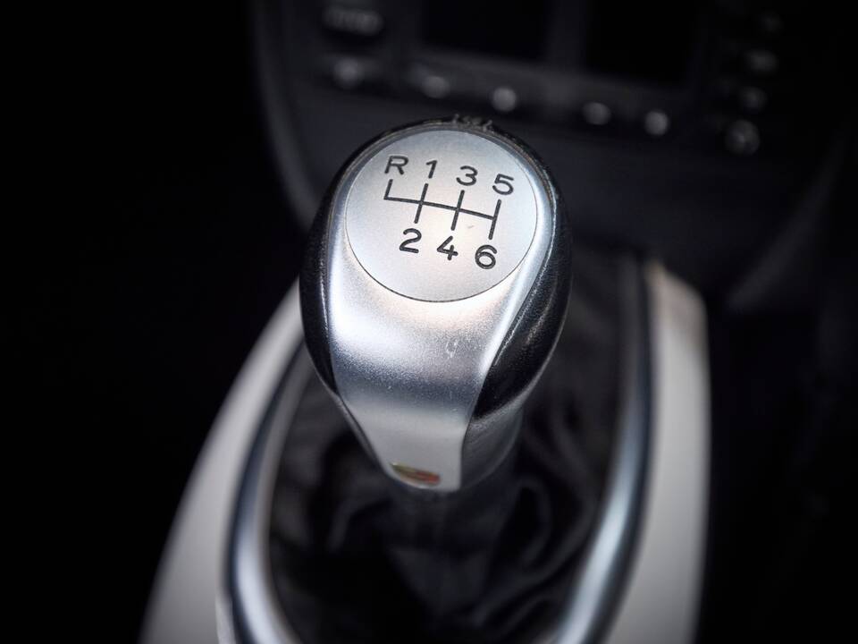 Imagen 88/98 de Porsche 911 Carrera 4S (2004)