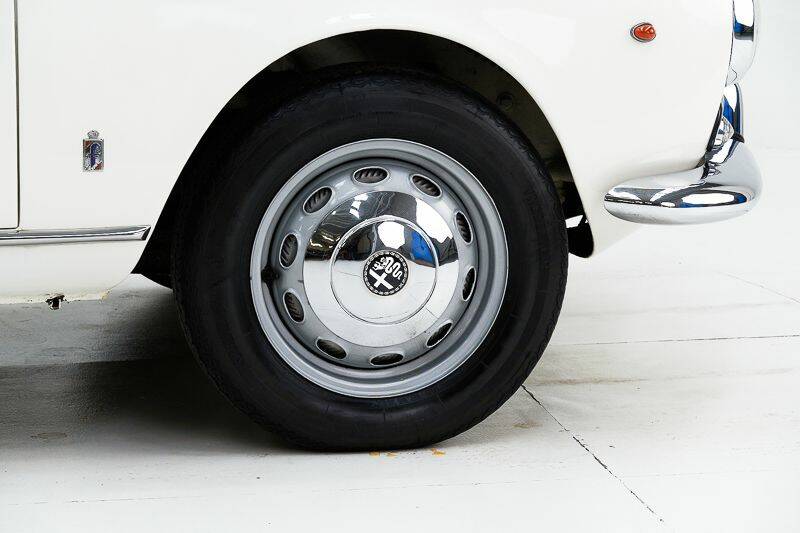Immagine 10/15 di Alfa Romeo Giulia 1600 Spider Veloce (1965)