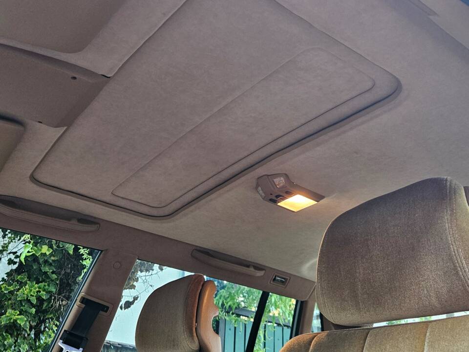 Image 13/13 of Volvo 760 (1988)