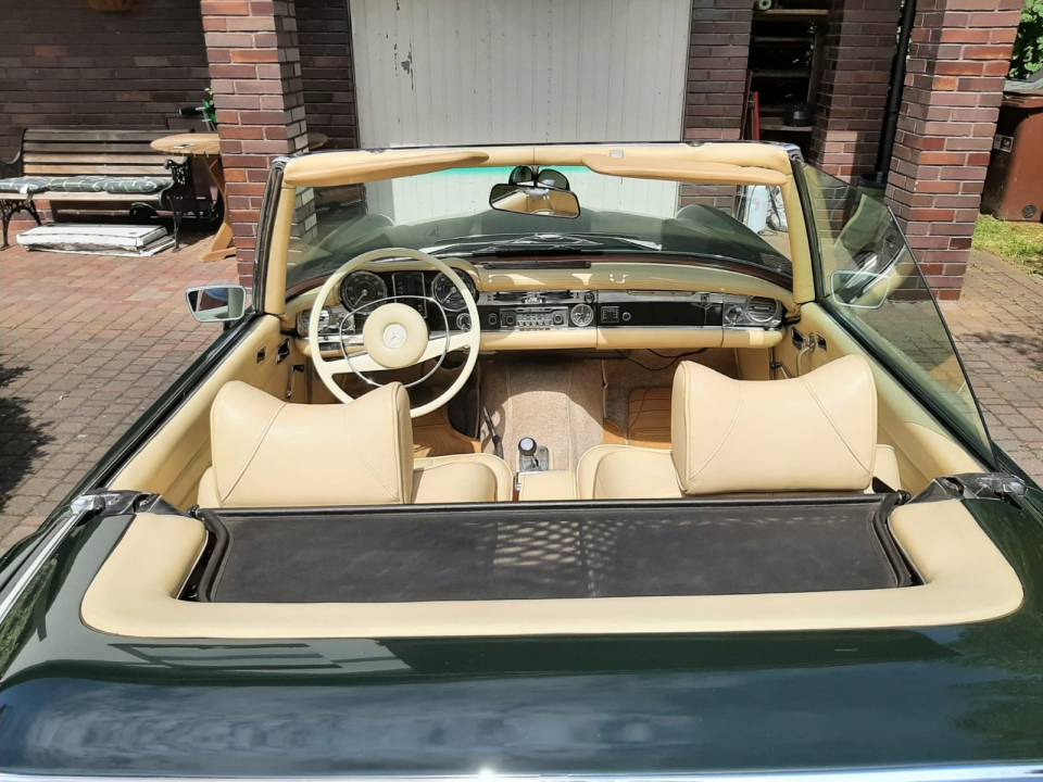 Image 4/15 of Mercedes-Benz 280 SL (1968)