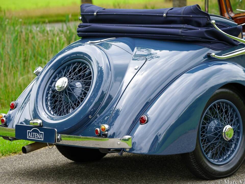 Image 39/59 of Bentley 4 1/4 Litre (1936)