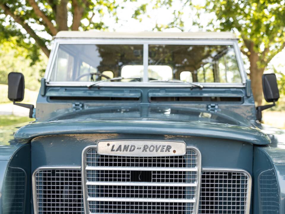 Bild 32/50 von Land Rover 88 (1980)