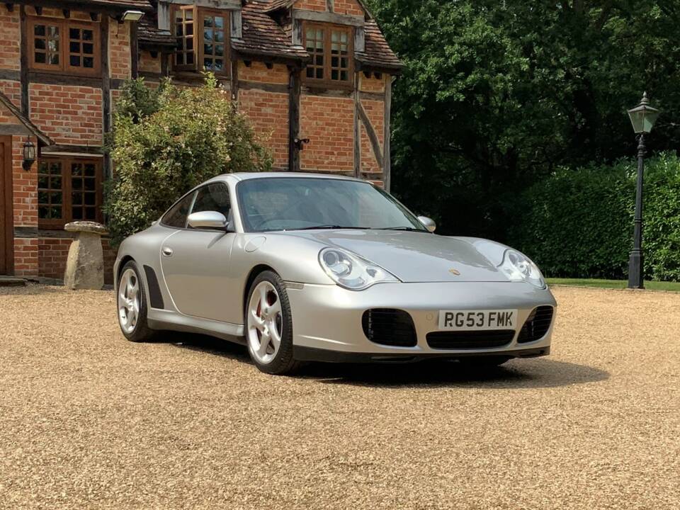 Image 1/22 of Porsche 911 Carrera 4S (2003)