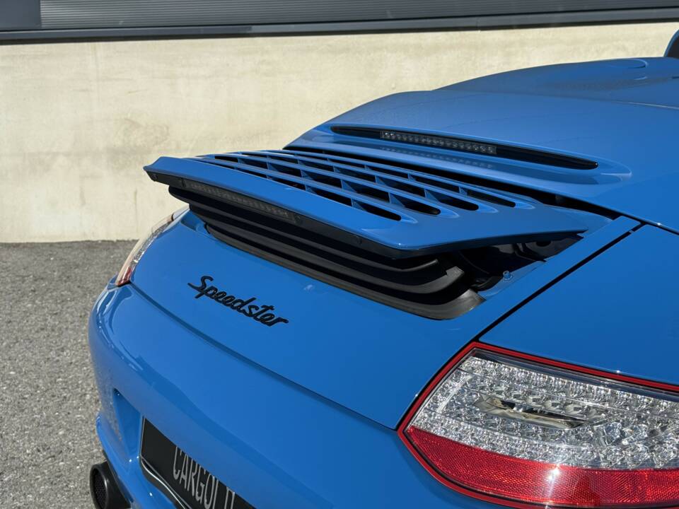 Image 7/37 of Porsche 911 Speedster (2010)