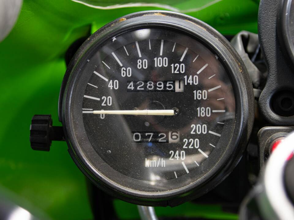Image 20/50 of Kawasaki ZX-R 400 (1990)