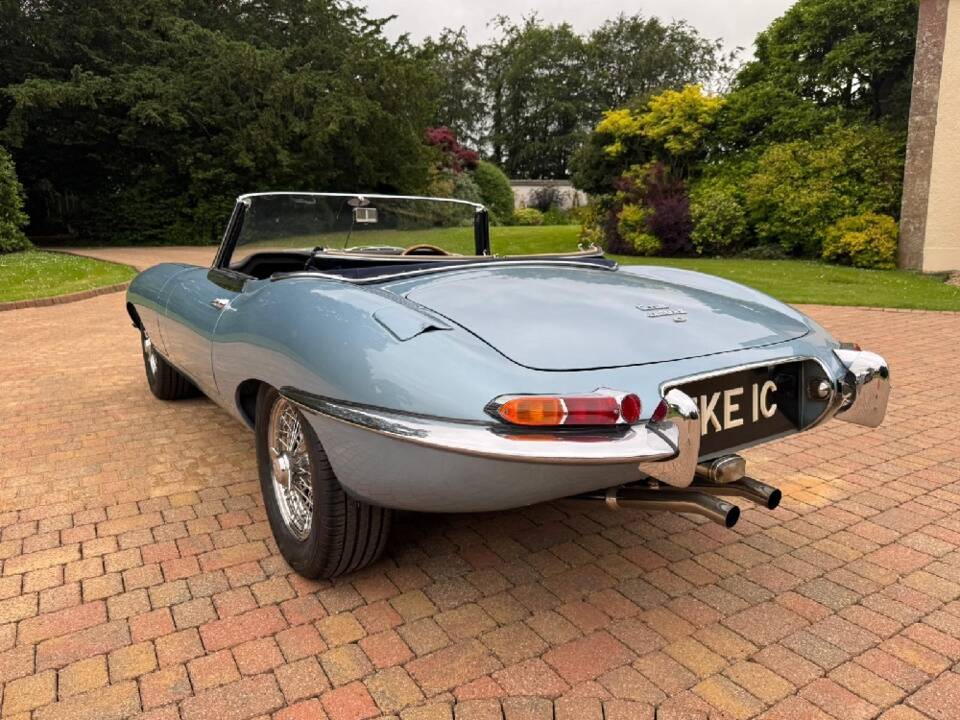 Image 15/15 de Jaguar Type E 4.2 (1965)