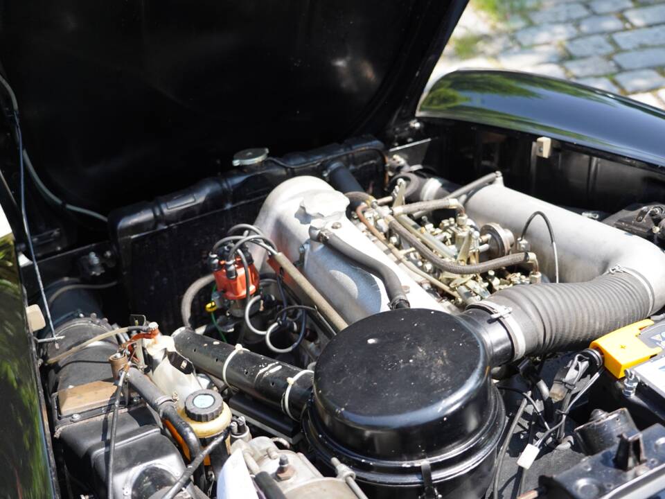 Image 4/16 of Mercedes-Benz 190 SL (1963)