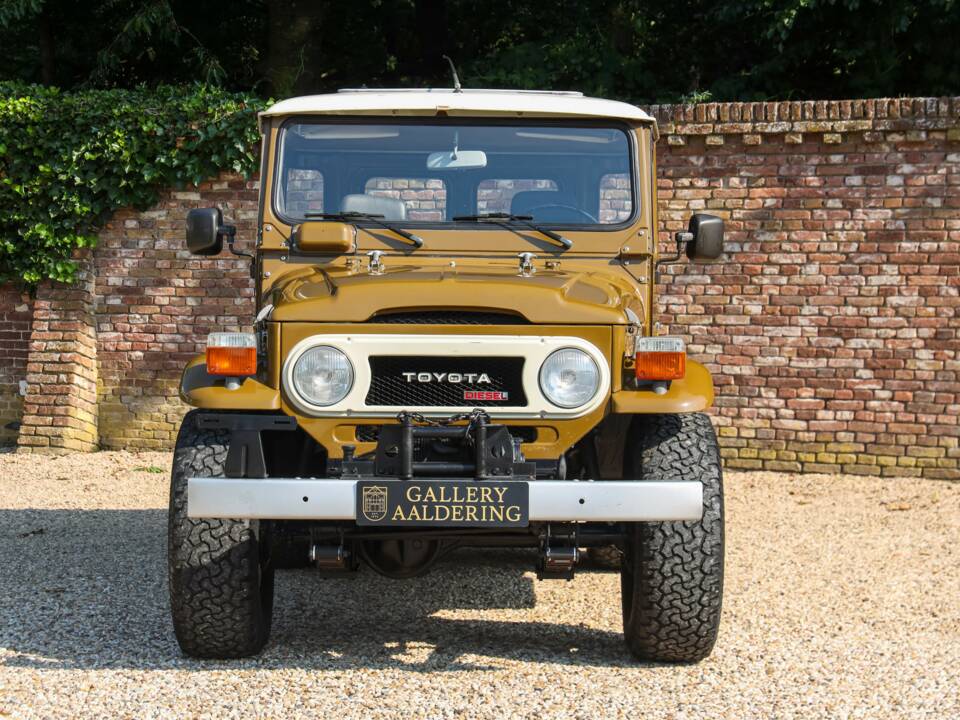 Image 18/50 de Toyota Land Cruiser BJ 40 (1979)