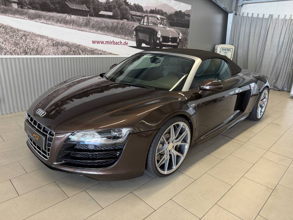 Afbeelding 4/20 van Audi R8 V10 Spyder (2012)
